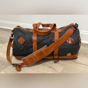 Buffalo Jackson Trading Co. Dakota Large Duffle Leather & Waxed Canvas  $529 EUC